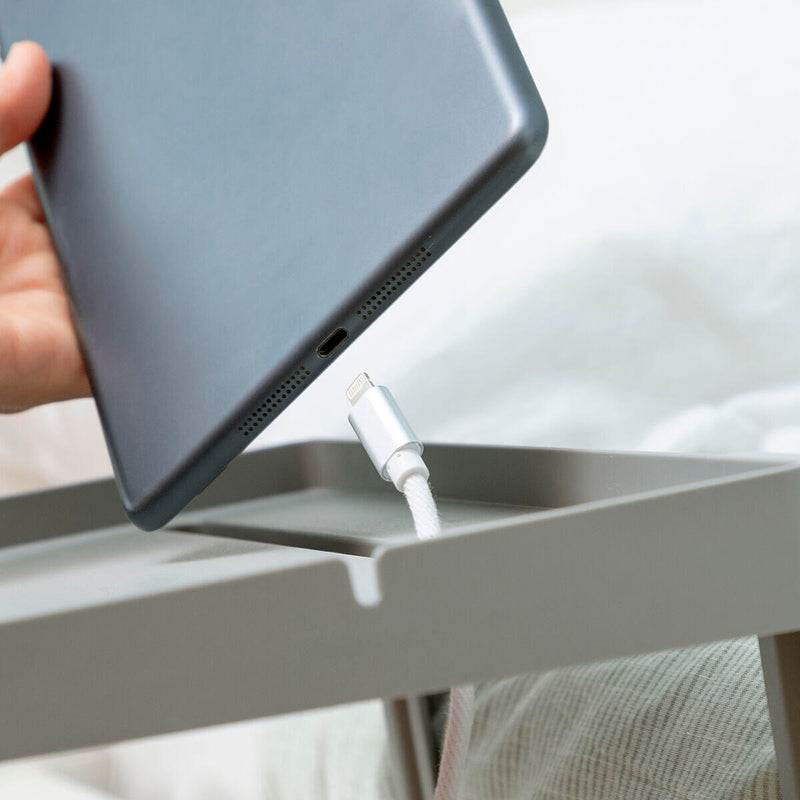 SleepShelf Prateleira Universal para Cama com Suporte para Dispositivos e Ranuras para Cabos Com Desconto Especial